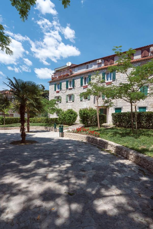 Palazzo D Apartments Сплит Екстериор снимка